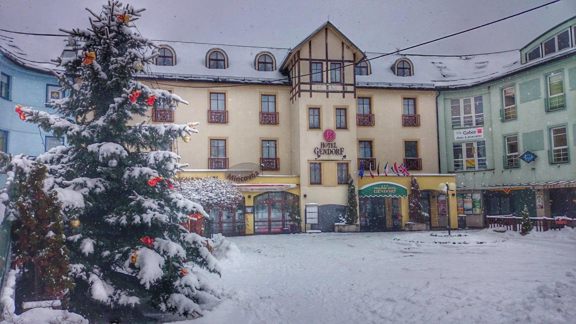 Hotel Gendorf Vrchlabí Esterno foto